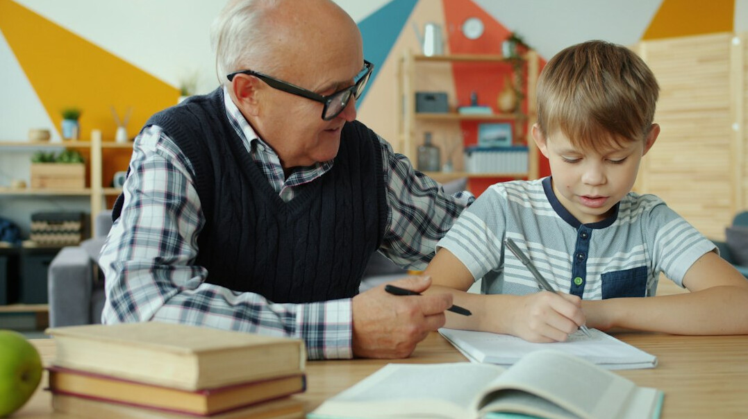 mentor helping student